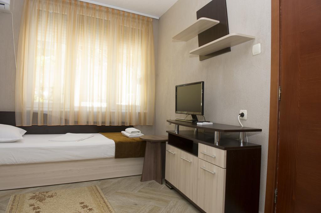 St.St. Constantine And Helena Hotel Sandanski Bagian luar foto
