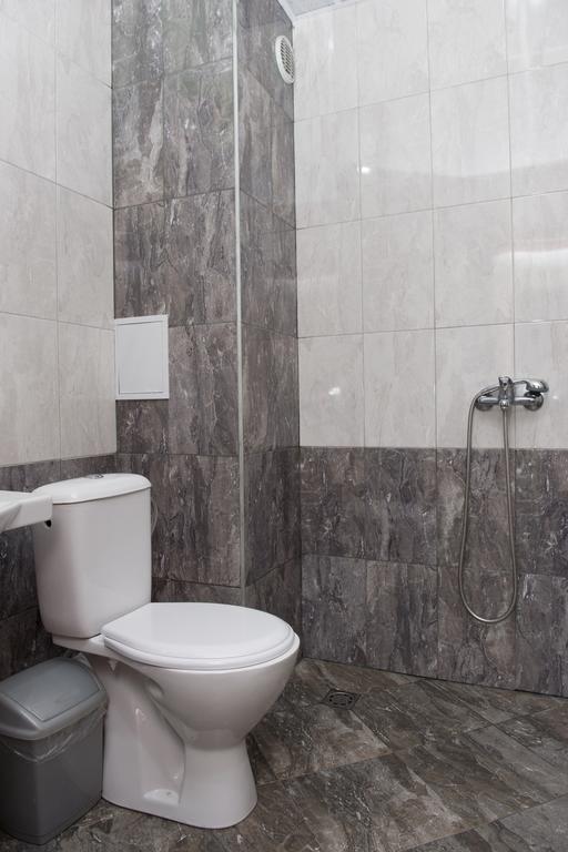 St.St. Constantine And Helena Hotel Sandanski Bagian luar foto