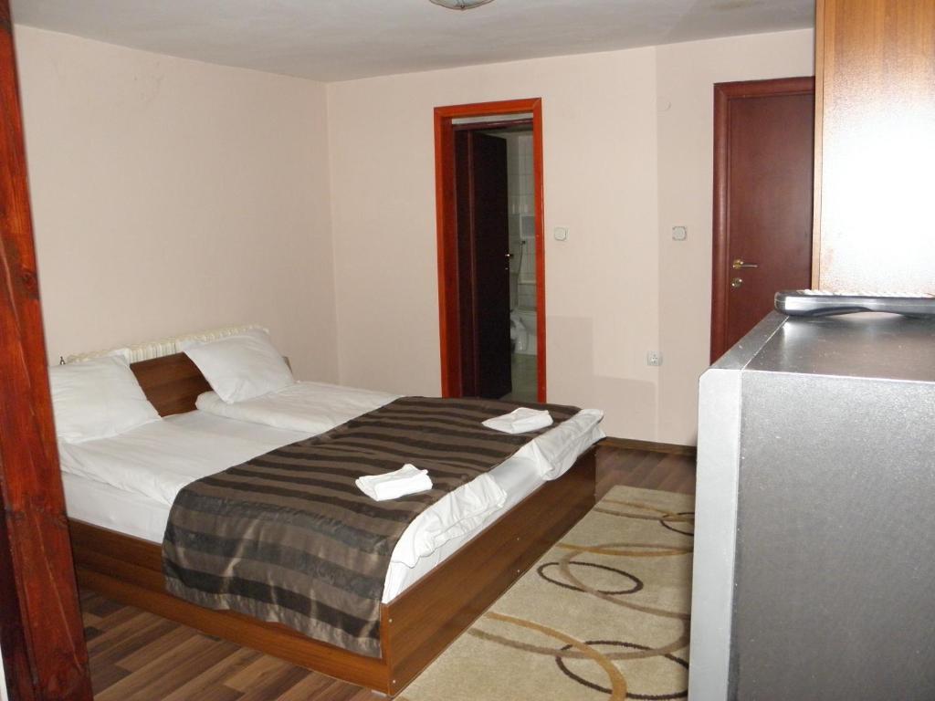 St.St. Constantine And Helena Hotel Sandanski Bagian luar foto