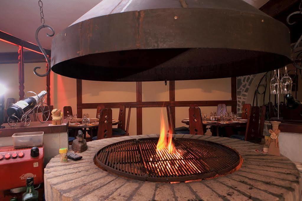 St.St. Constantine And Helena Hotel Sandanski Bagian luar foto