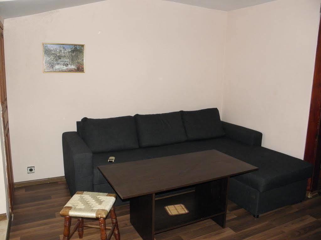 St.St. Constantine And Helena Hotel Sandanski Bagian luar foto